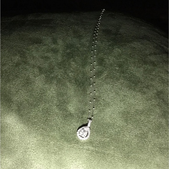 Diamond Teardrop Pendant with Chain, White Gold, .65 carats, stunning! - Picture 7 of 16